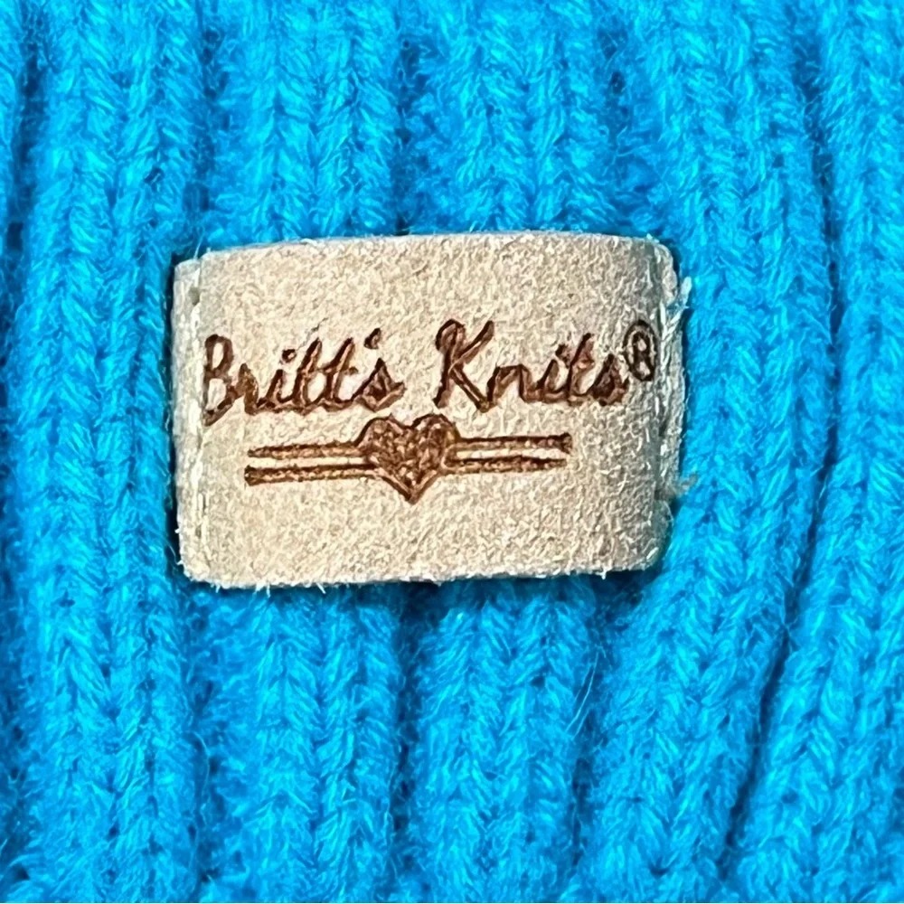Britt's Knits Beanie‎ Hat Winter Knit Colorful Pom Pom Cable Knit 4T